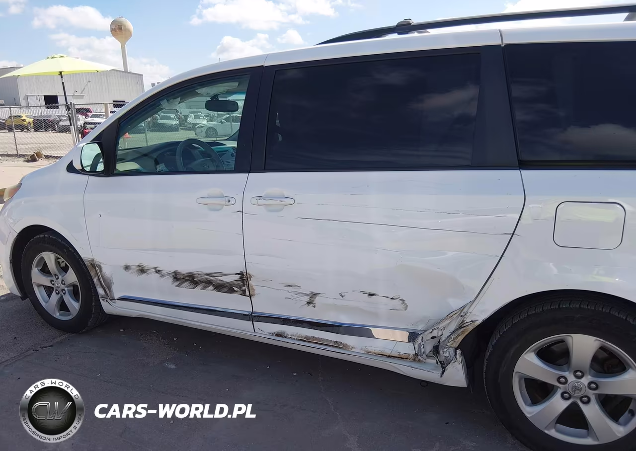 2012 Toyota Sienna Le V6 8 Passenger VIN:5TDKK3DC4CS237696 - 6