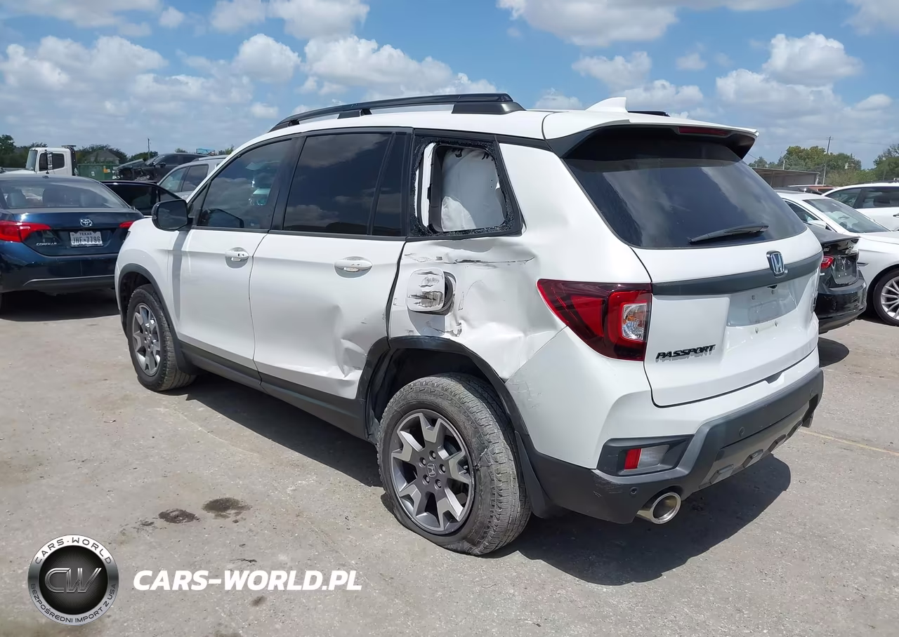 2023 Honda Passport Awd Trailsport VIN:5FNYF8H64PB024225 - 3