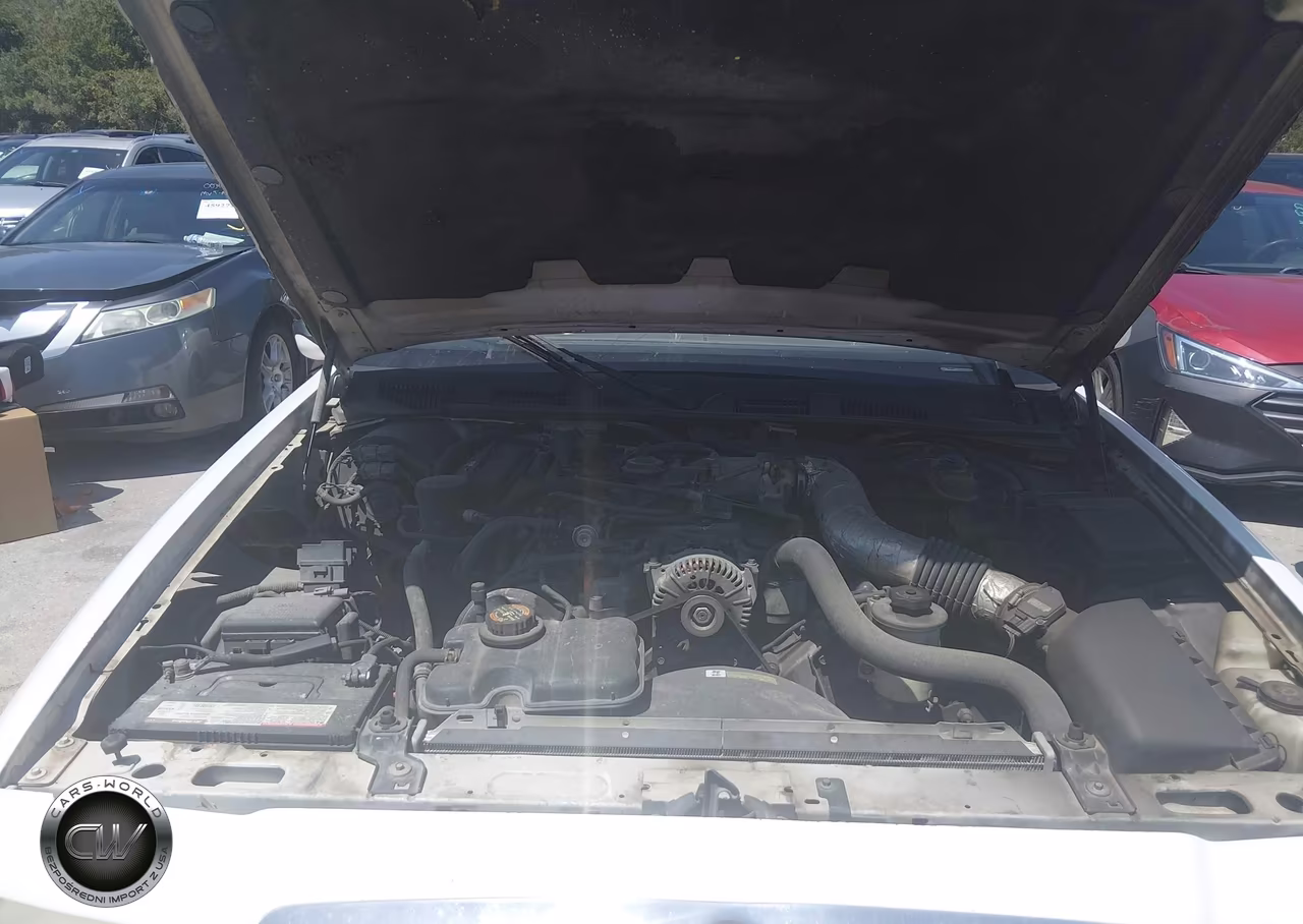 2000 Mercury Grand Marquis Ls VIN:2MEFM75W8YX687762 - 10