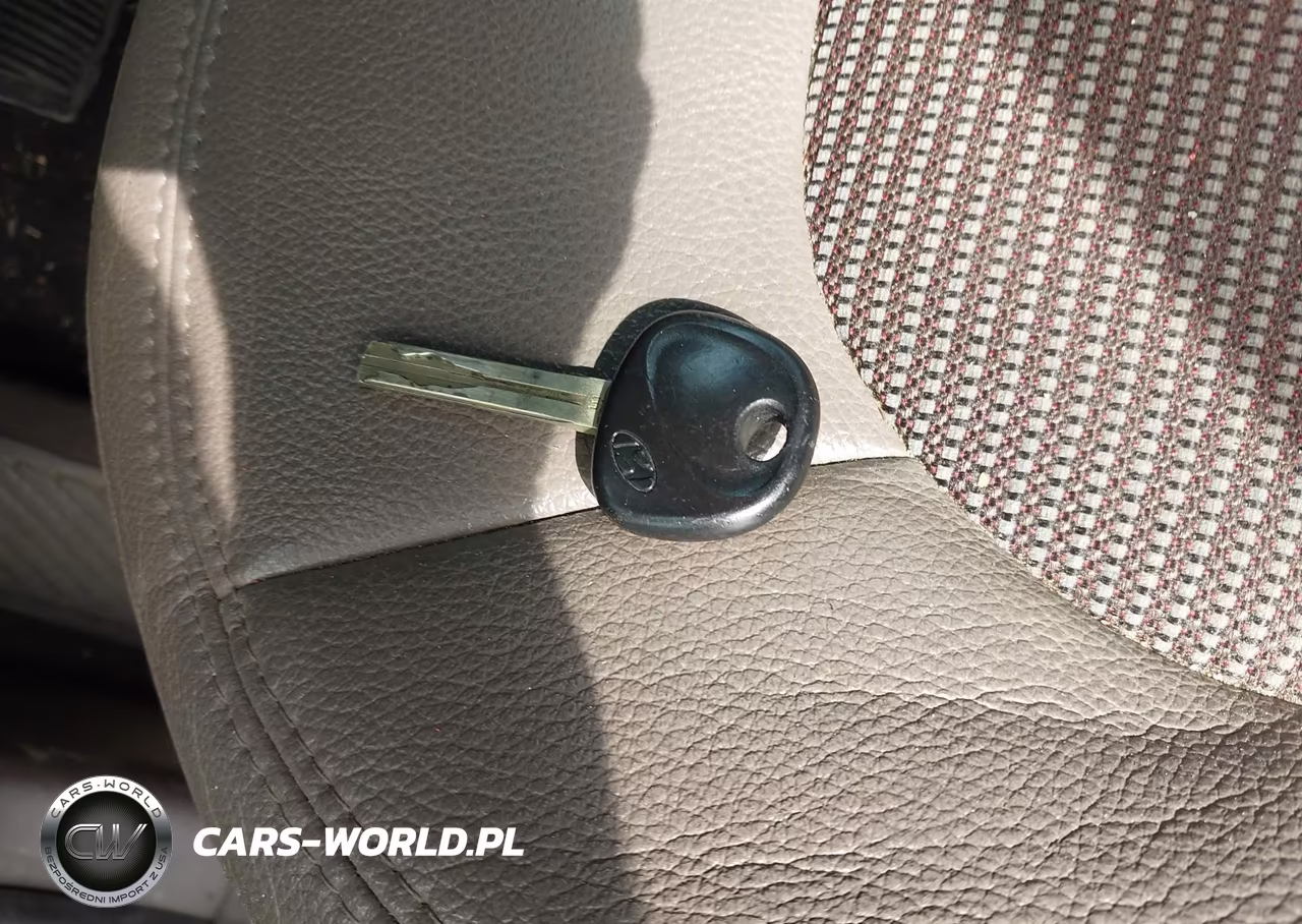2013 Hyundai Tucson Gls VIN:KM8JU3AC1DU550093 - 11