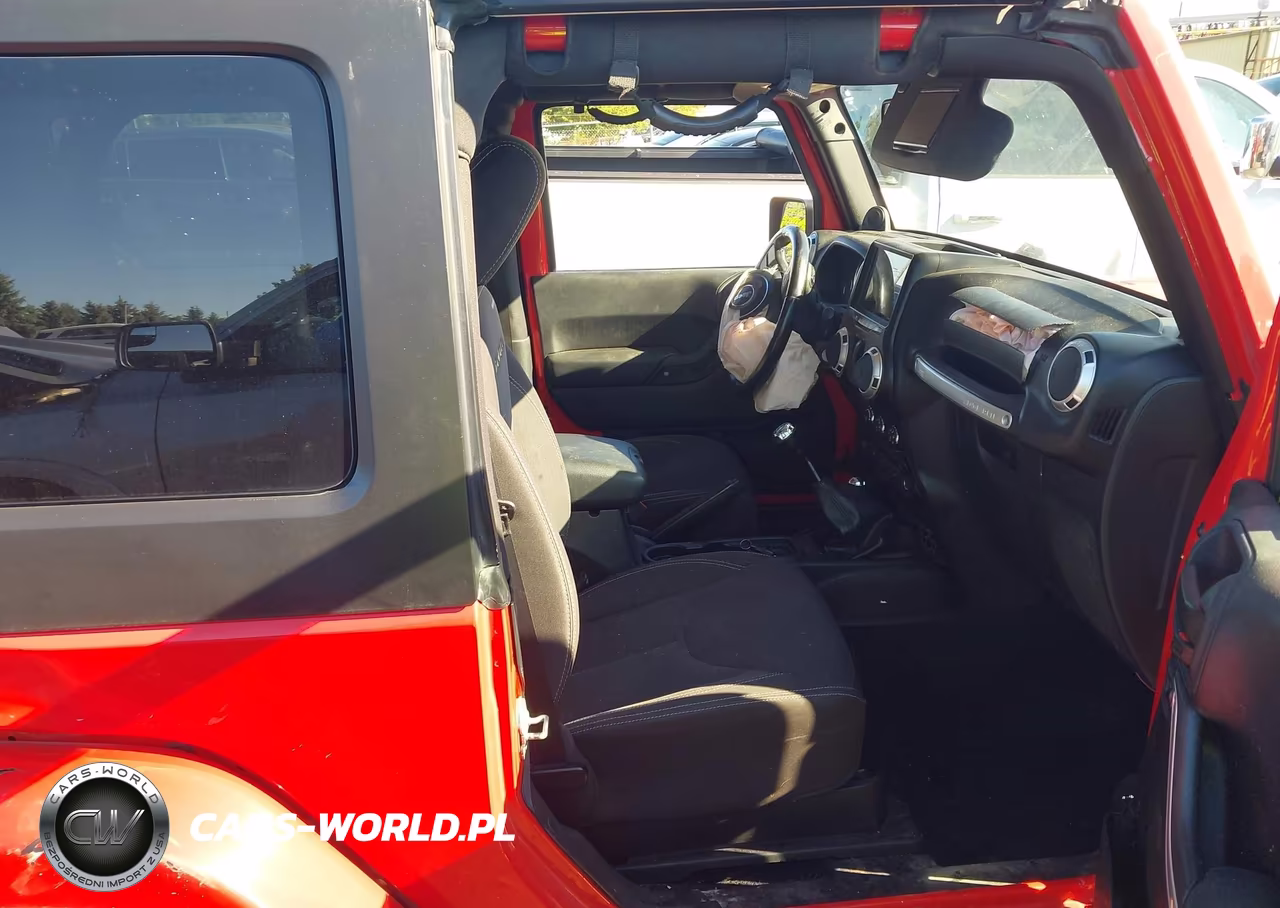 2014 Jeep Wrangler Sahara VIN:1C4AJWBG8EL318226 - 5