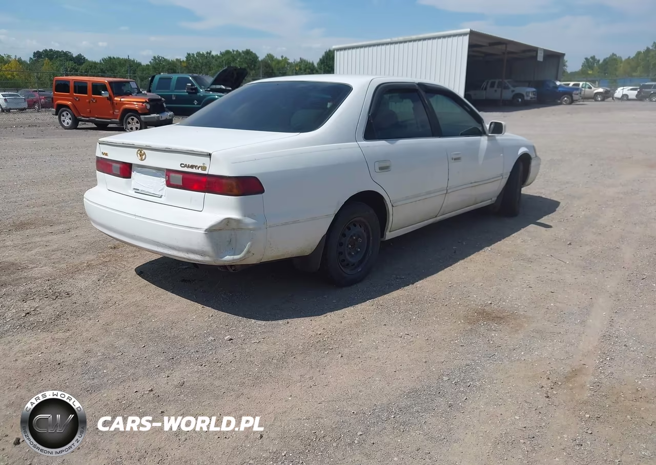 1999 Toyota Camry Le VIN:4T1BG22K9XU871783 - 4