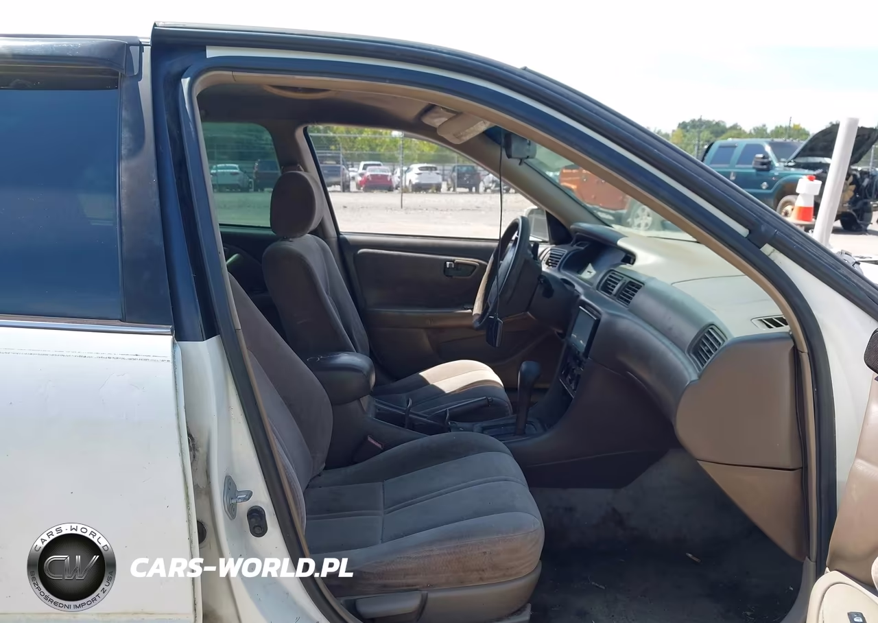 1999 Toyota Camry Le VIN:4T1BG22K9XU871783 - 5