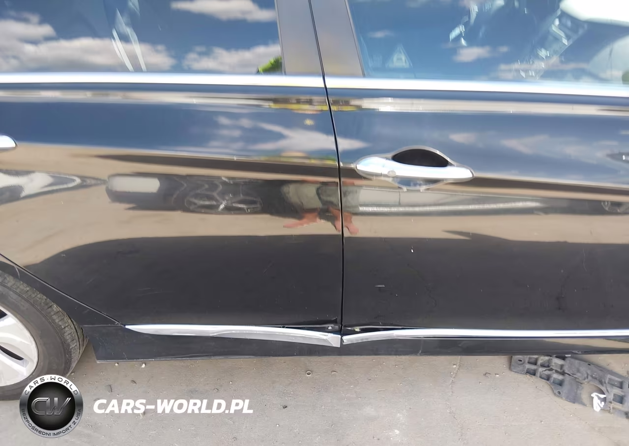 2015 Hyundai Sonata Hybrid VIN:KMHEC4A43FA133999 - 12