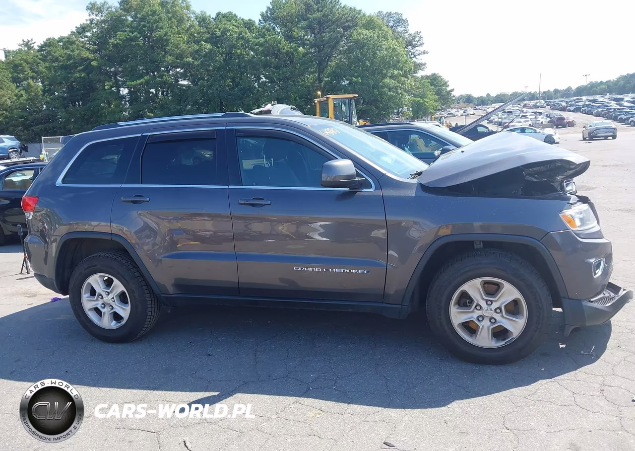 2016 Jeep Grand Cherokee Laredo VIN:1C4RJFAG4GC493743 - 13