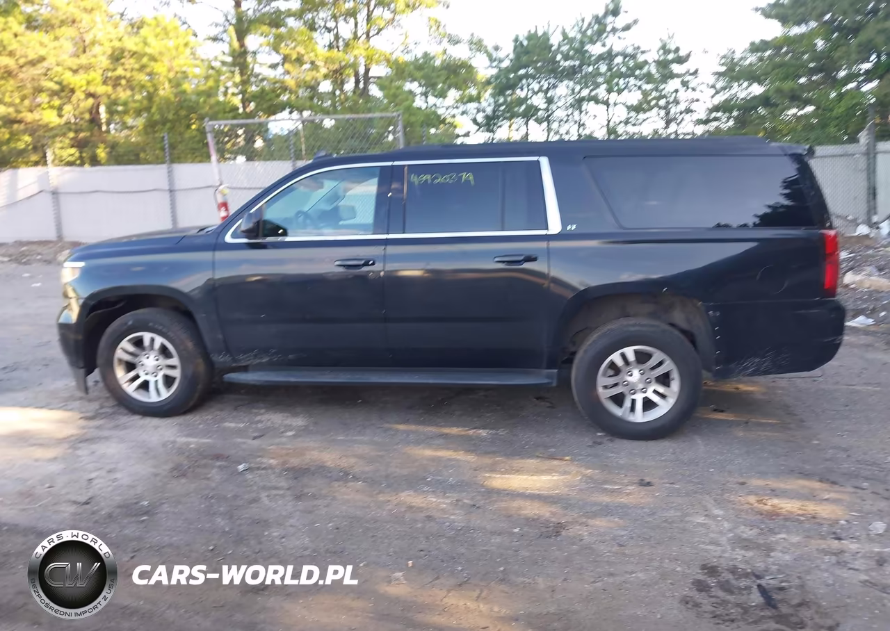 2018 Chevrolet Suburban Lt VIN:1GNSKHKC3JR377709 - 14