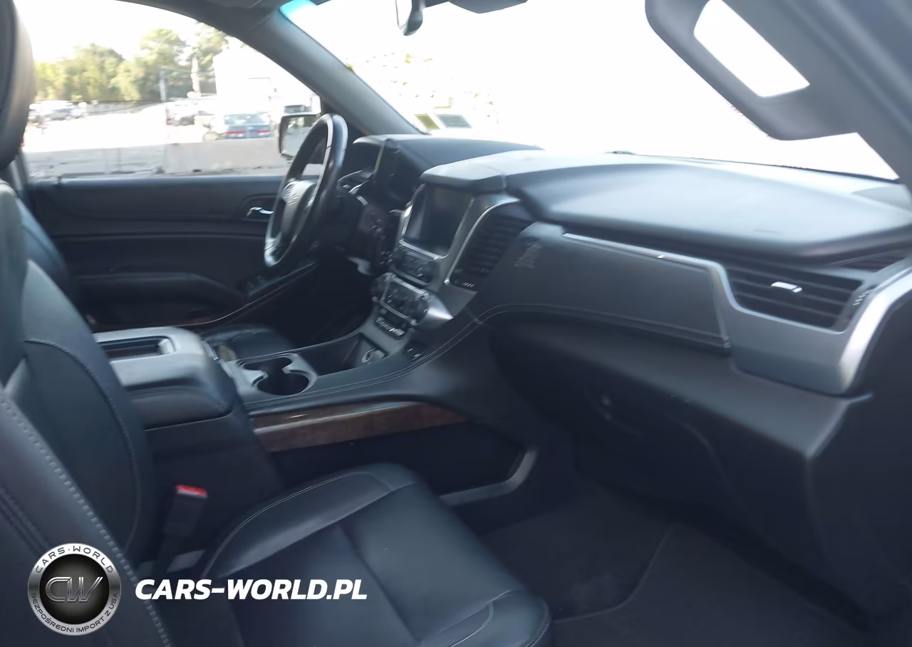 2018 Chevrolet Suburban Lt VIN:1GNSKHKC3JR377709 - 5