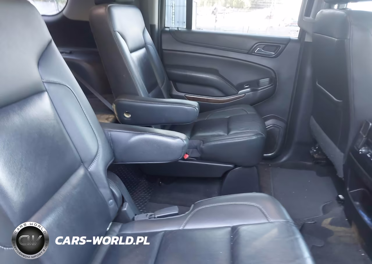 2018 Chevrolet Suburban Lt VIN:1GNSKHKC3JR377709 - 8