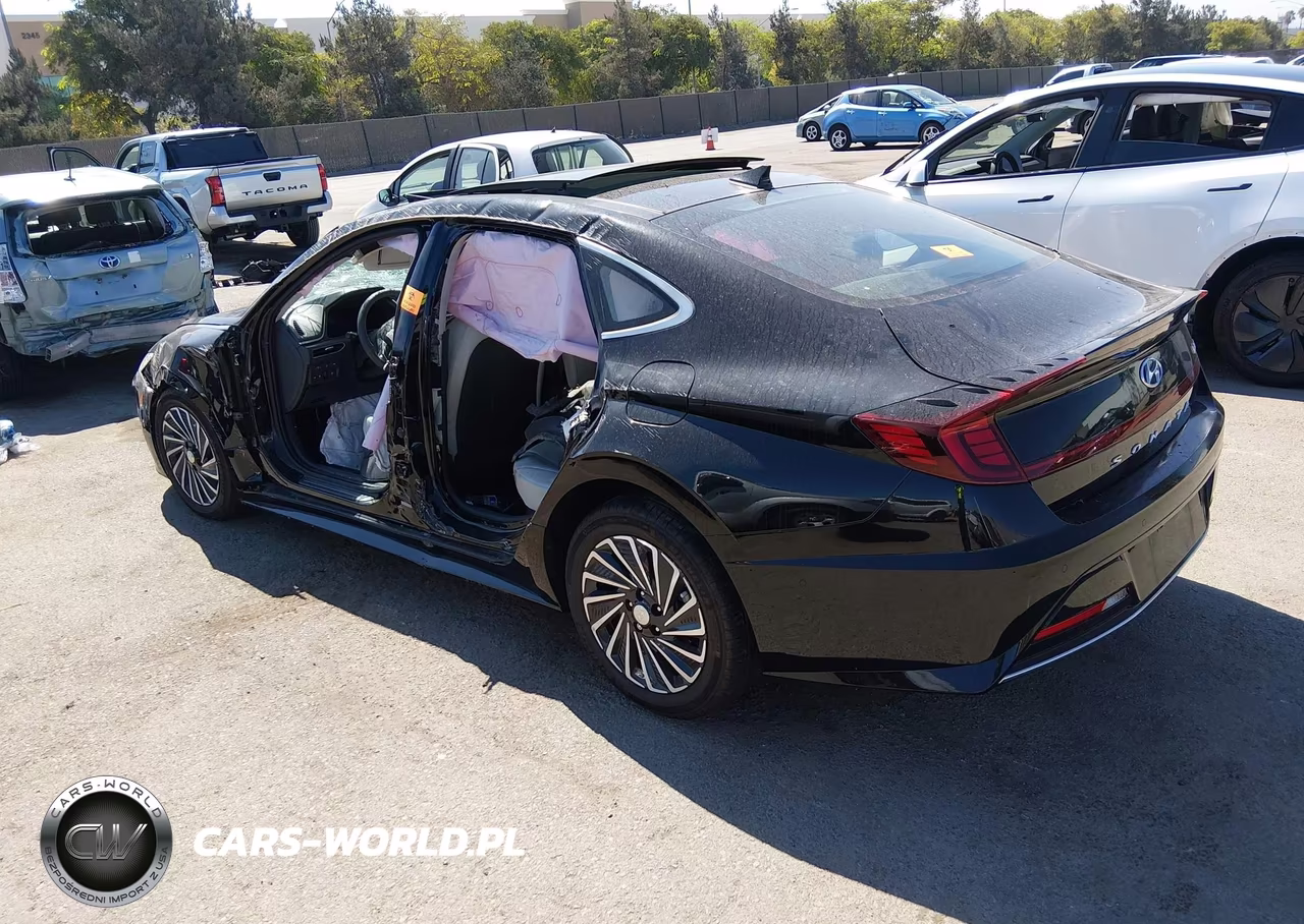 2023 Hyundai Sonata Hybrid Limited VIN:KMHL54JJ3PA058648 - 3