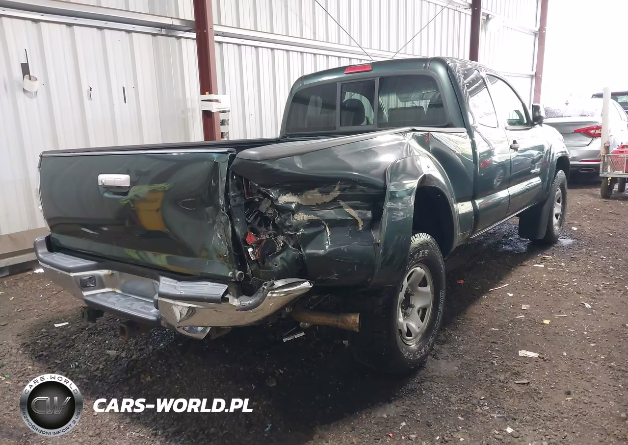 2011 Toyota Tacoma Prerunner V6 VIN:5TFTU4GNXBX001967 - 4