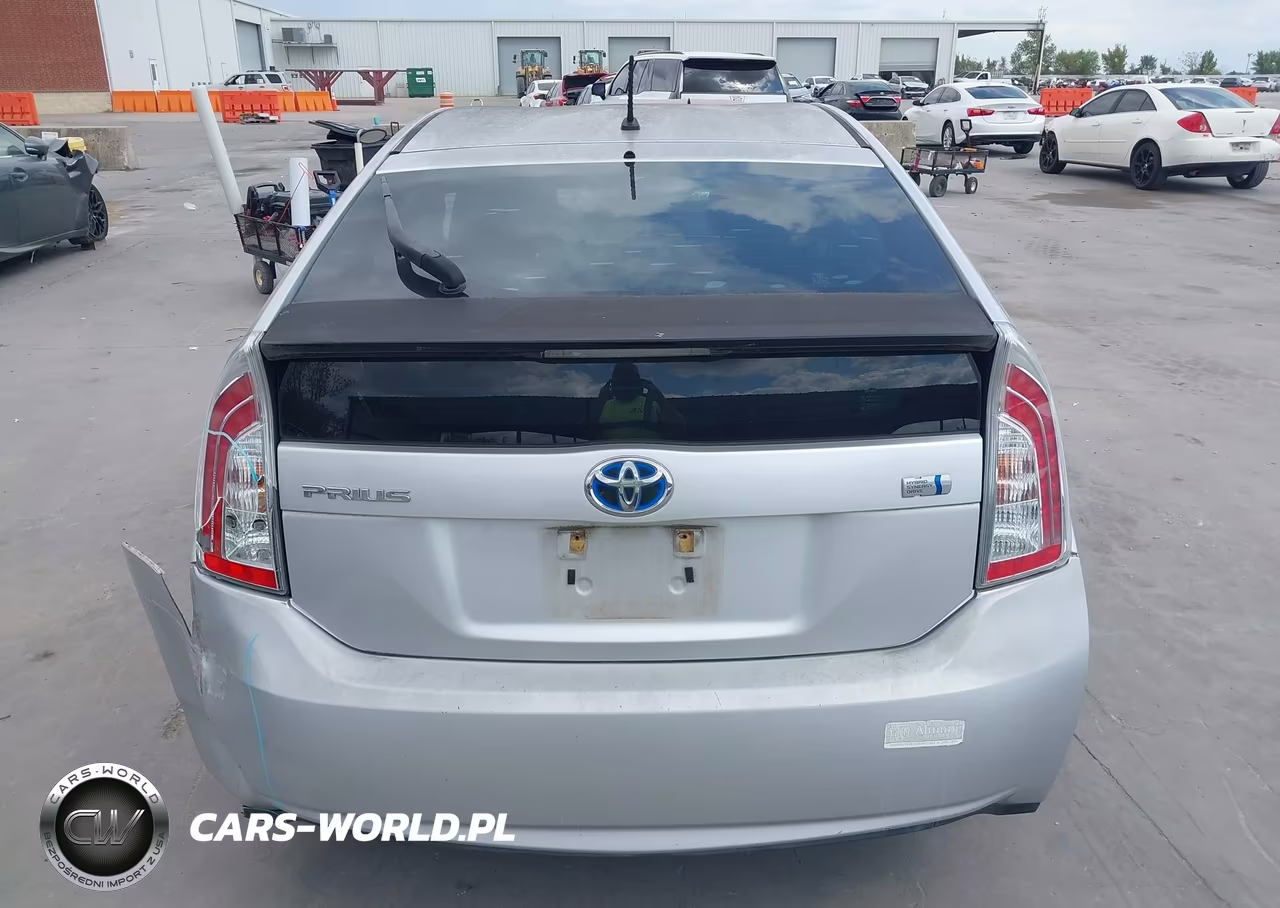 2013 Toyota Prius Two VIN:JTDKN3DU4D5541652 - 16