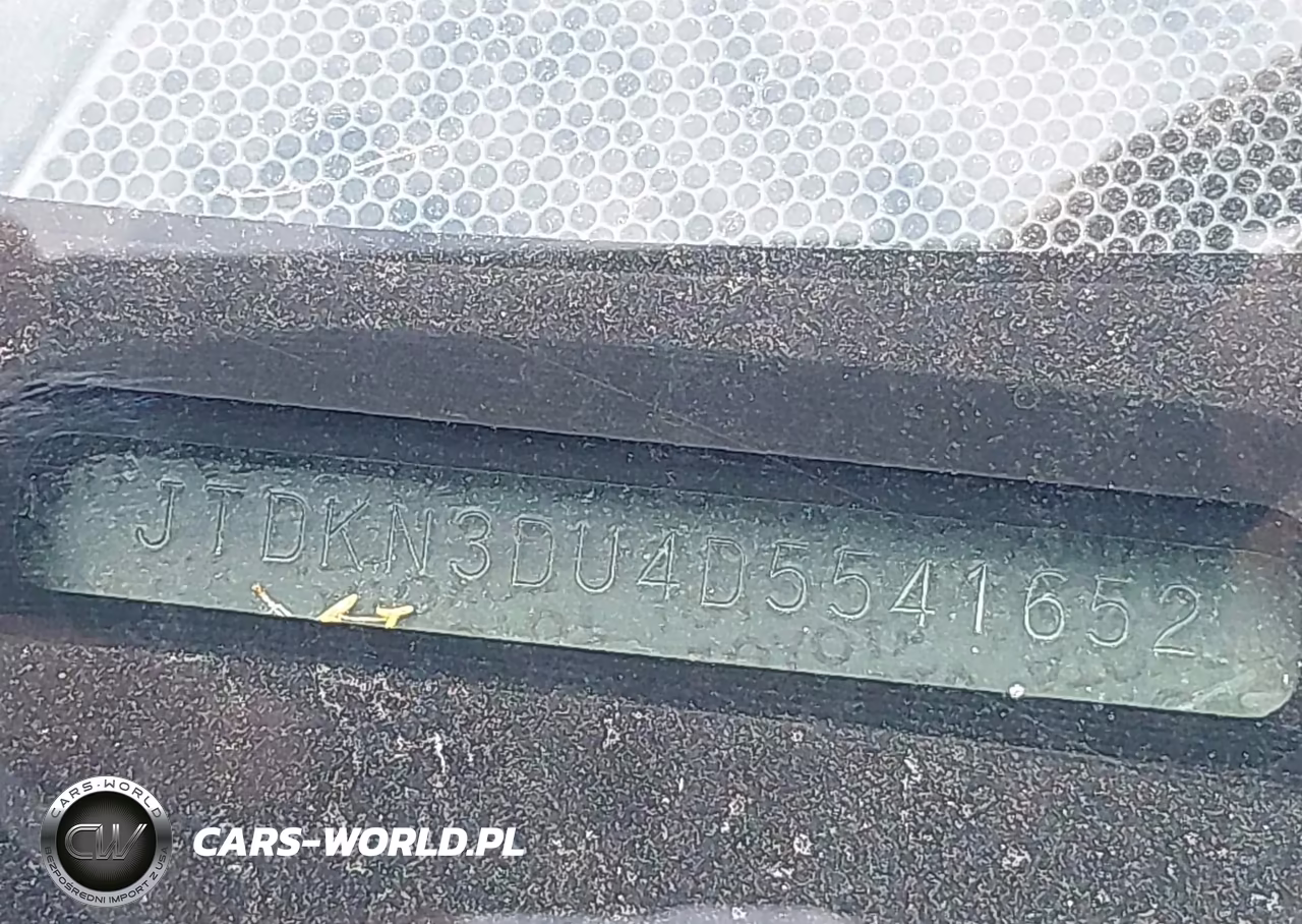 2013 Toyota Prius Two VIN:JTDKN3DU4D5541652 - 17