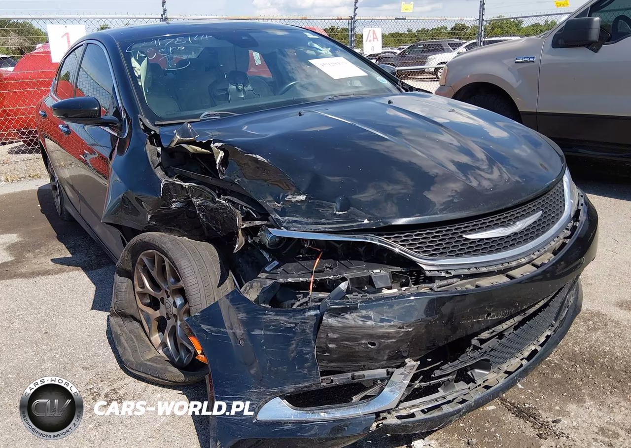 2015 Chrysler 200 C VIN:1C3CCCCG3FN706779 - 1