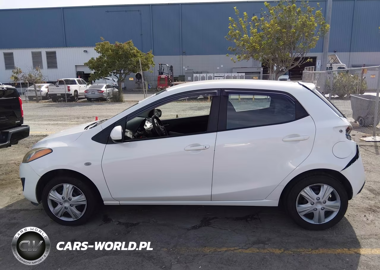 2013 Mazda Mazda2 Sport VIN:JM1DE1KZ9D0156709 - 14