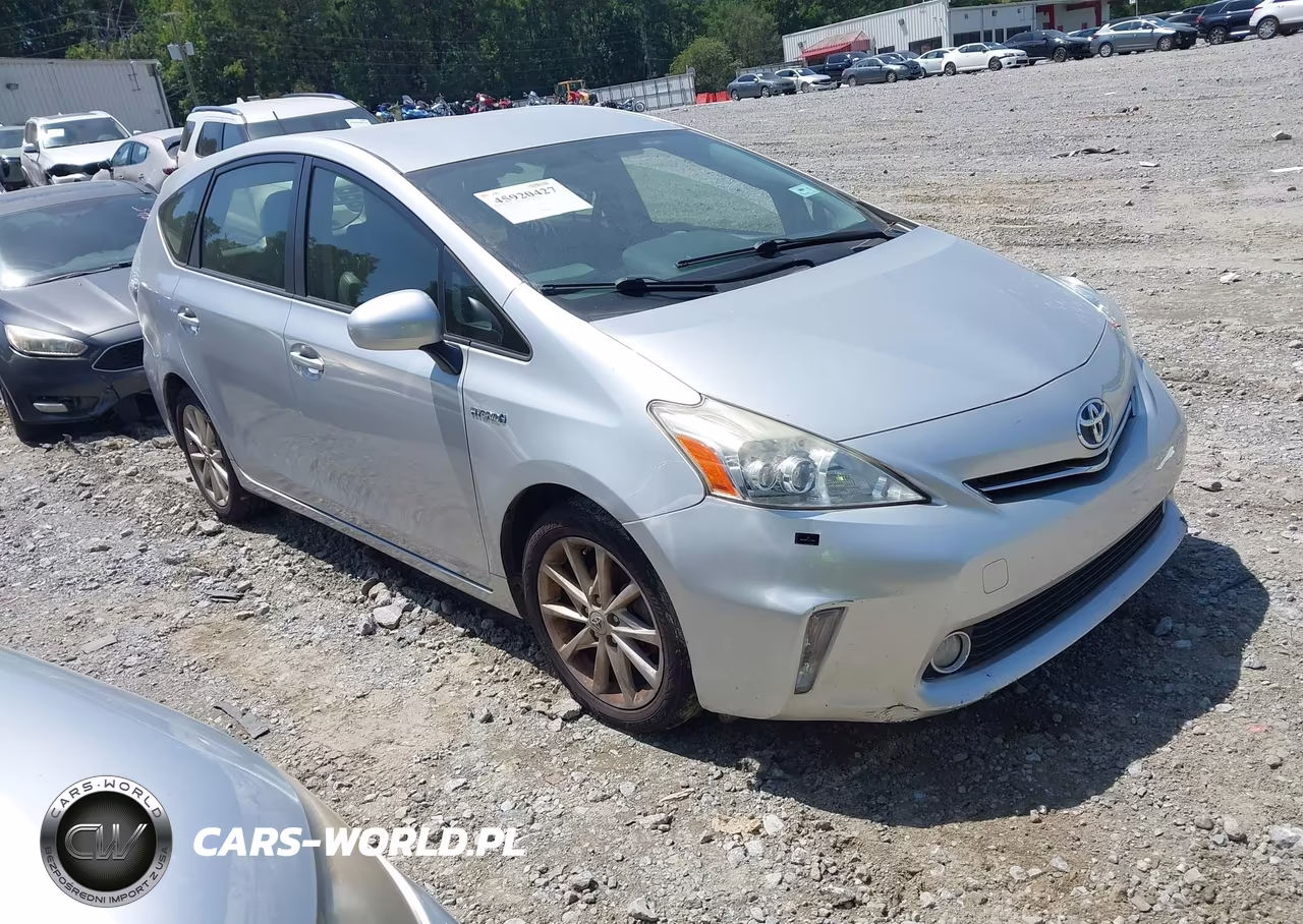 2014 Toyota Prius V Five – zdjęcie 1 z 16