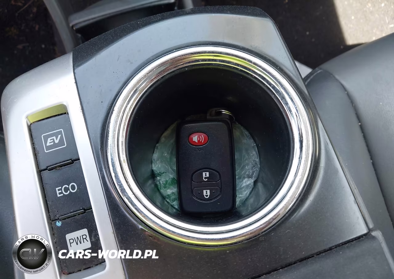 2014 Toyota Prius V Five VIN:JTDZN3EU6E3308270 - 11