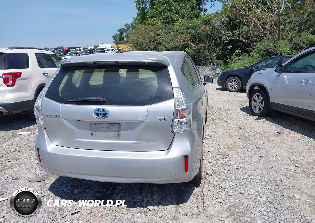 2014 Toyota Prius V Five VIN:JTDZN3EU6E3308270 - 16