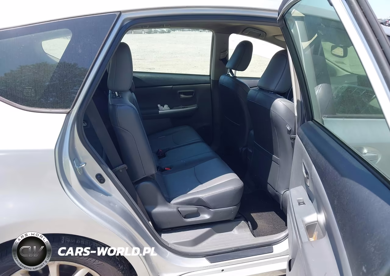 2014 Toyota Prius V Five VIN:JTDZN3EU6E3308270 - 8