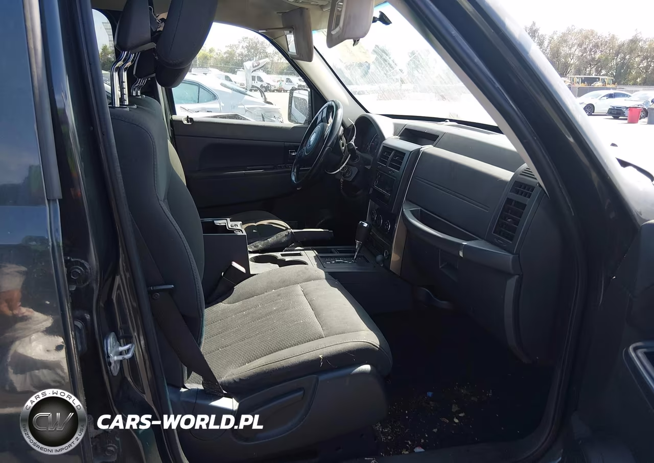 2011 Jeep Liberty Sport VIN:1J4PP2GK8BW524326 - 5