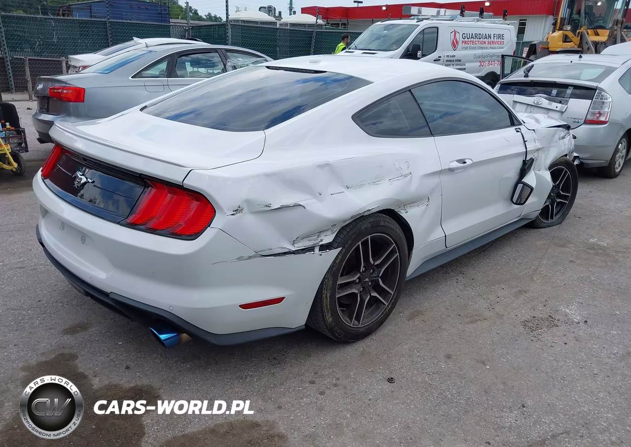 2018 Ford Mustang Ecoboost VIN:1FA6P8TH3J5163791 - 4
