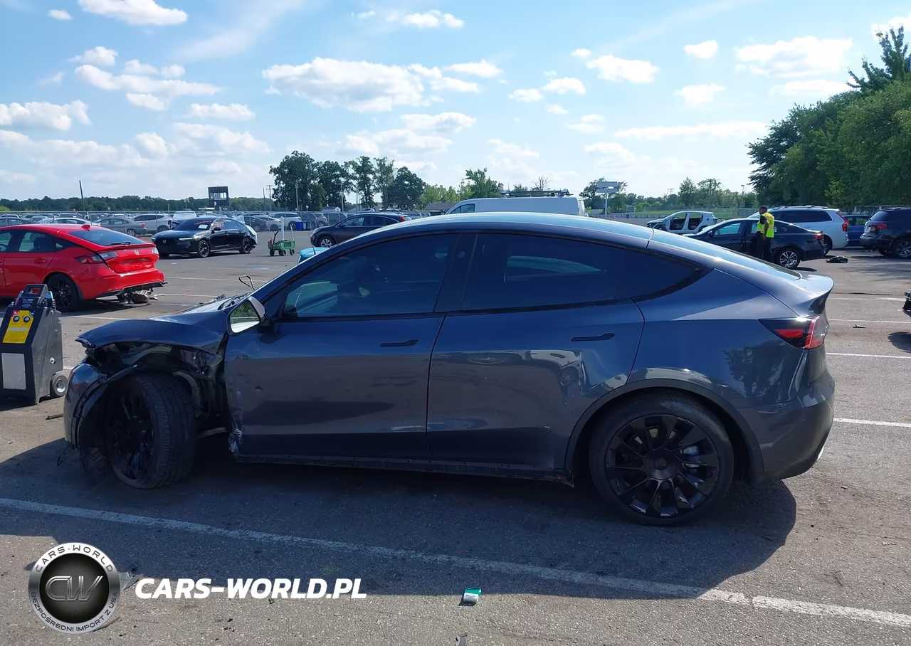 2023 Tesla Model Y Awd-Long Range Dual Motor All-Wheel Drive VIN:7SAYGAEE4PF827720 - 13