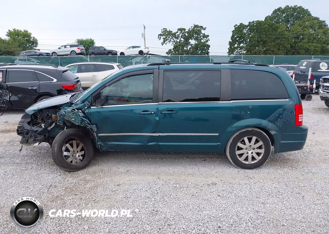 2009 Chrysler Town & Country Touring VIN:2A8HR541X9R539567 - 15