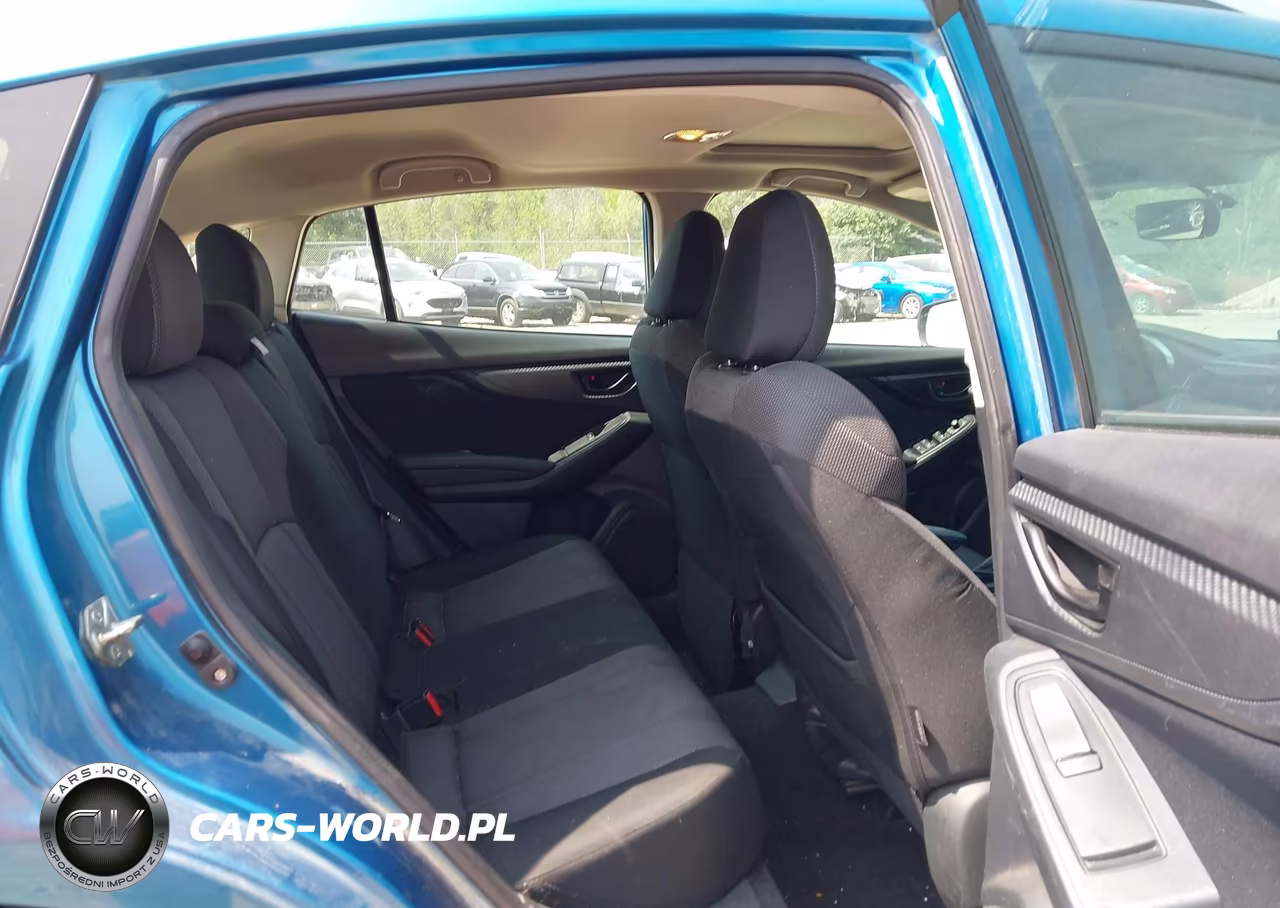 2018 Subaru Impreza 2.0I Premium VIN:4S3GTAD63J3741138 - 8