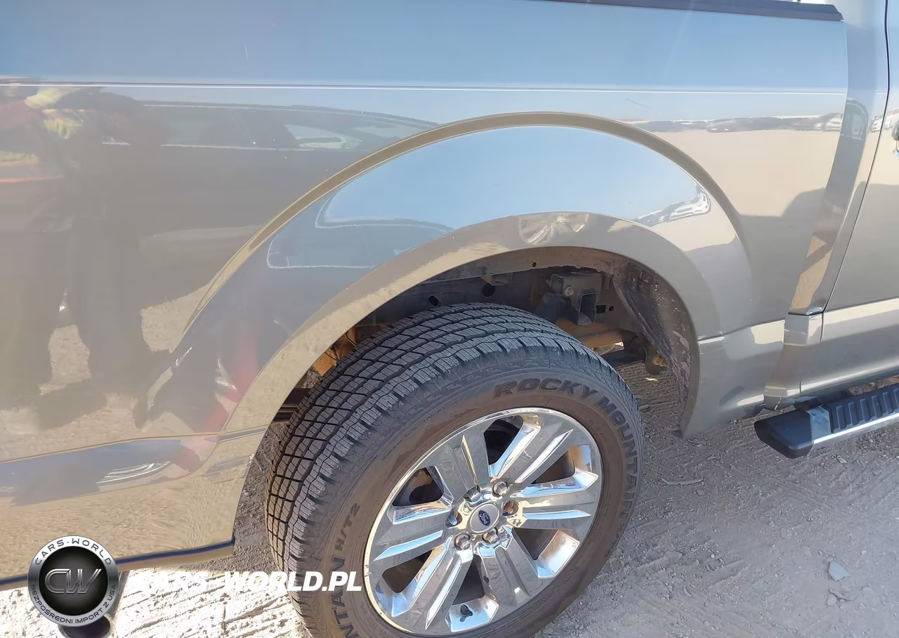 2019 Ford F-150 Xlt VIN:1FTEW1CP3KKC32277 - 17
