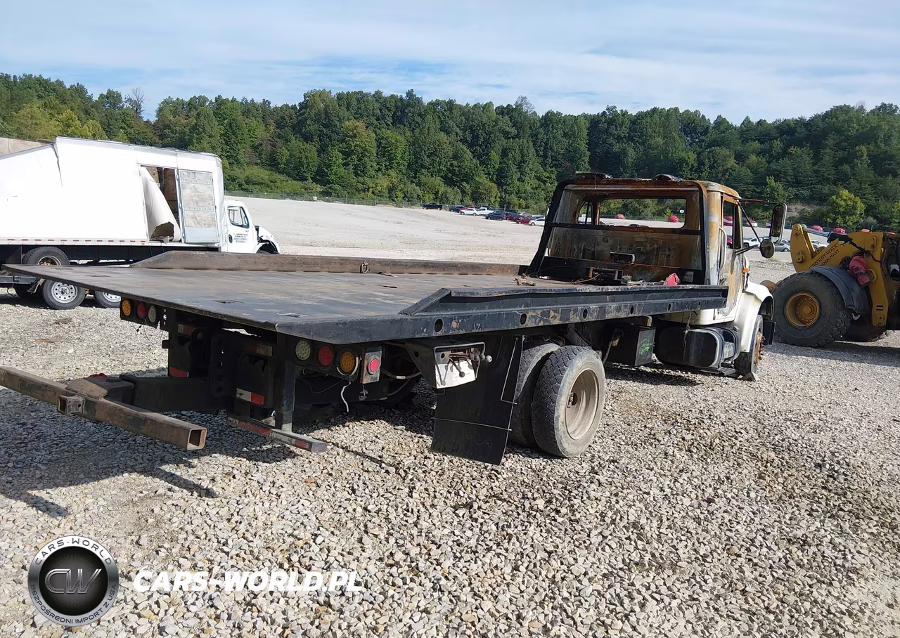 1998 International 4000 4700 VIN:1HTSCABK6WH501556 - 4