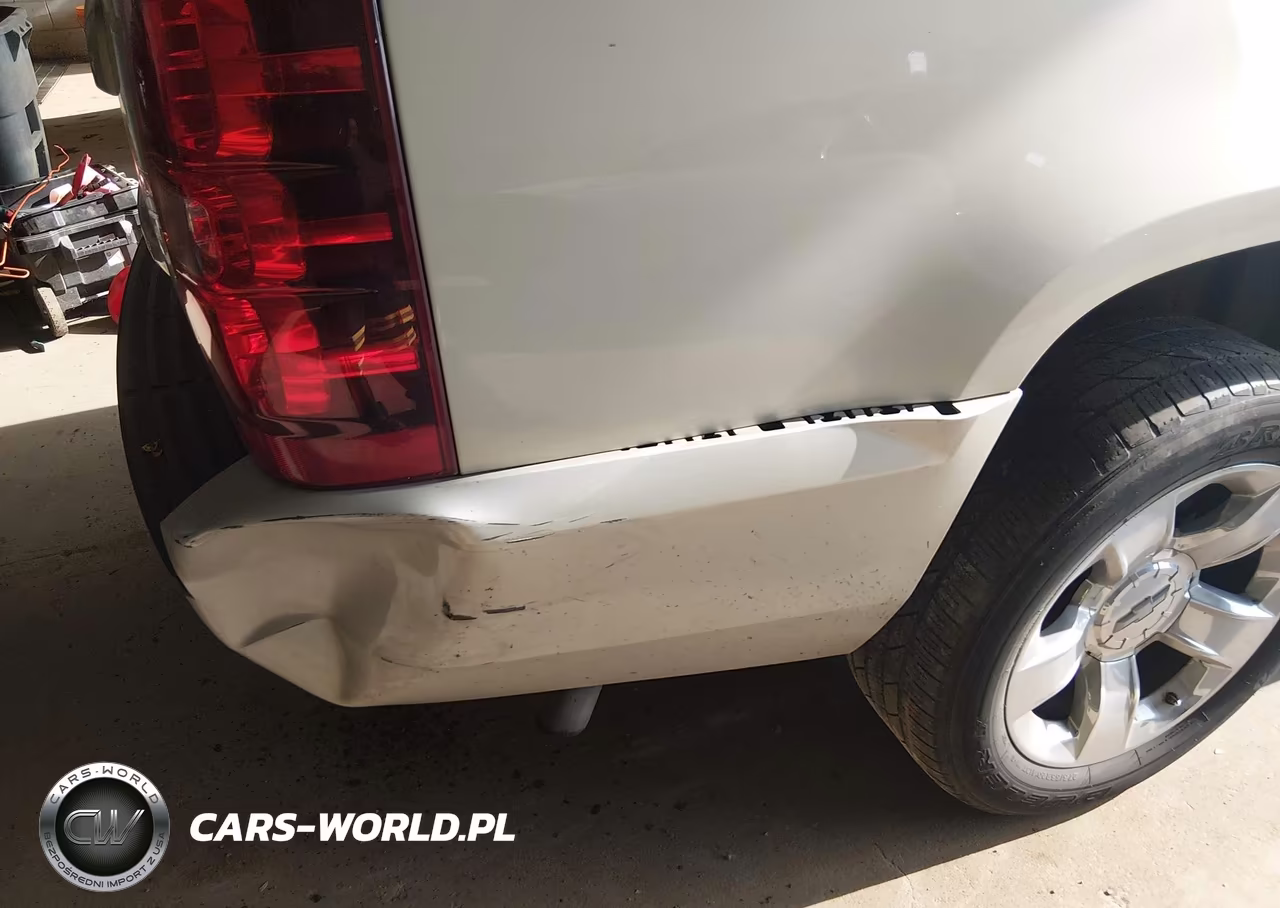 2014 Chevrolet Suburban Lt VIN:1GNSKJE76ER193795 - 6
