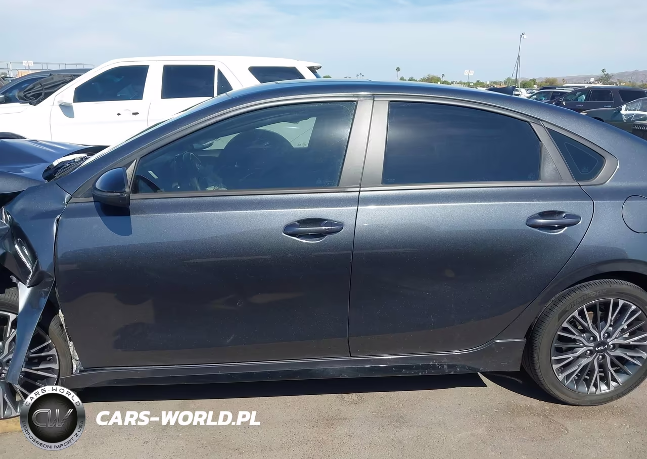 2023 Kia Forte Gt-Line VIN:3KPF54AD0PE663025 - 15