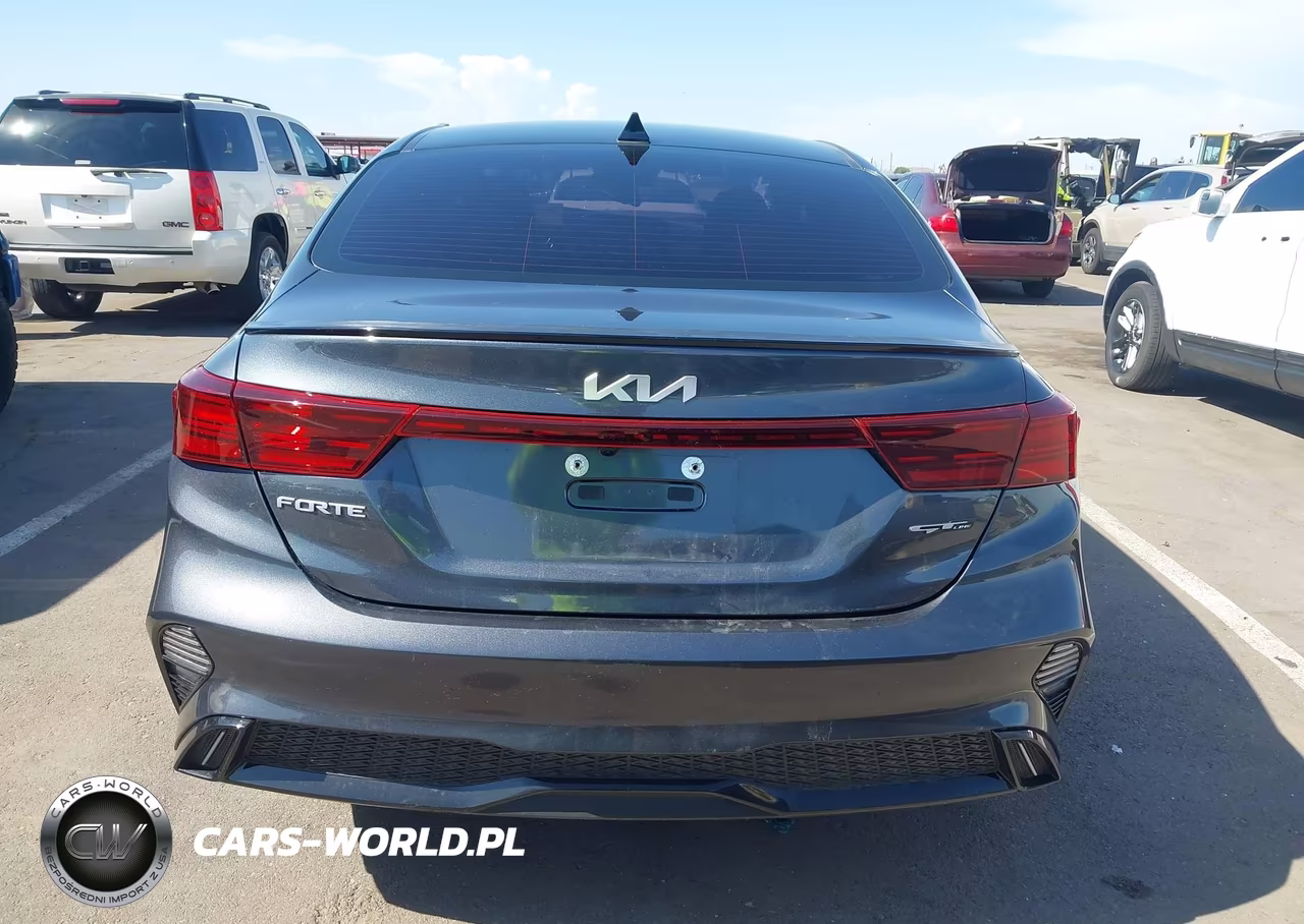 2023 Kia Forte Gt-Line VIN:3KPF54AD0PE663025 - 17