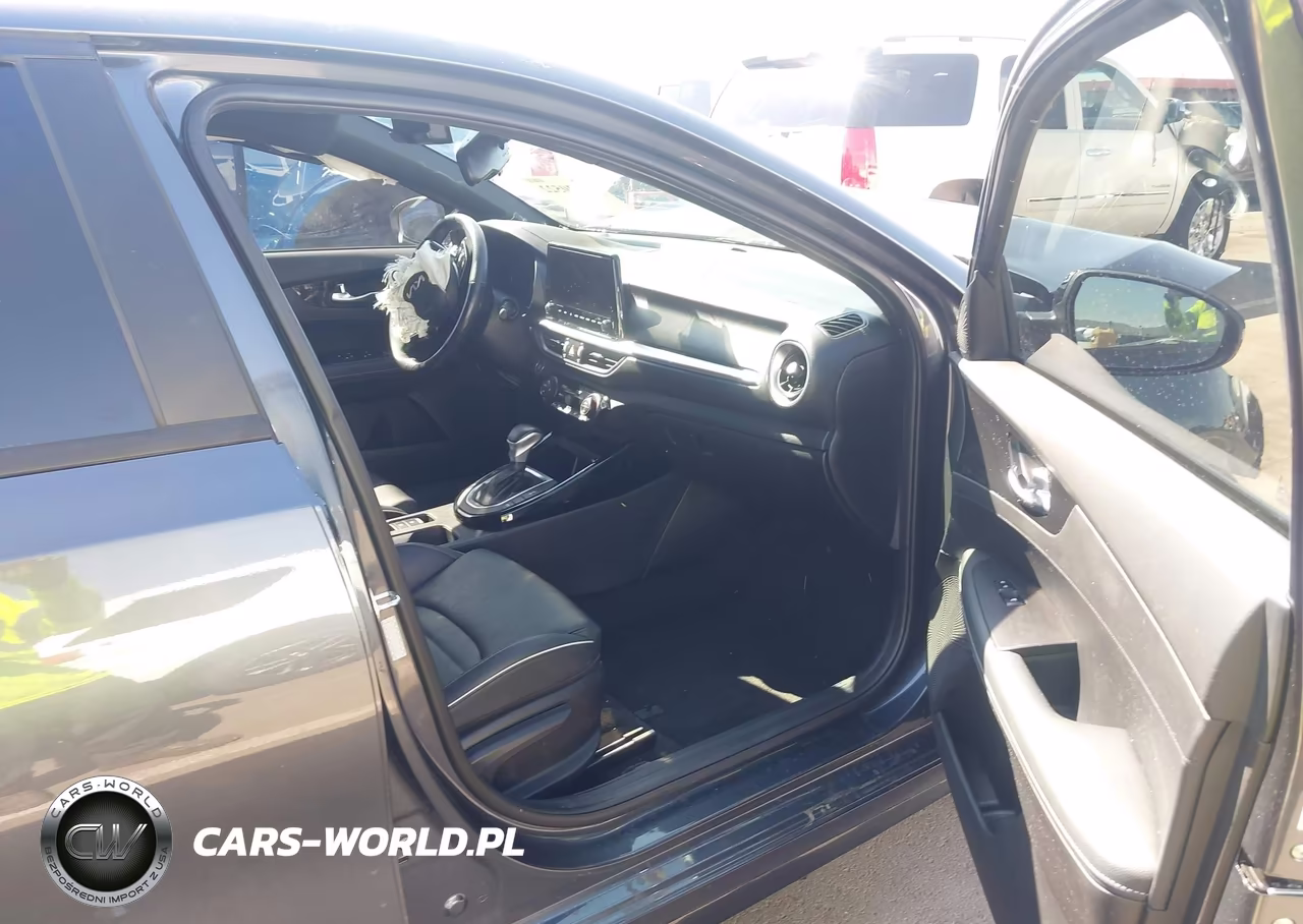2023 Kia Forte Gt-Line VIN:3KPF54AD0PE663025 - 5