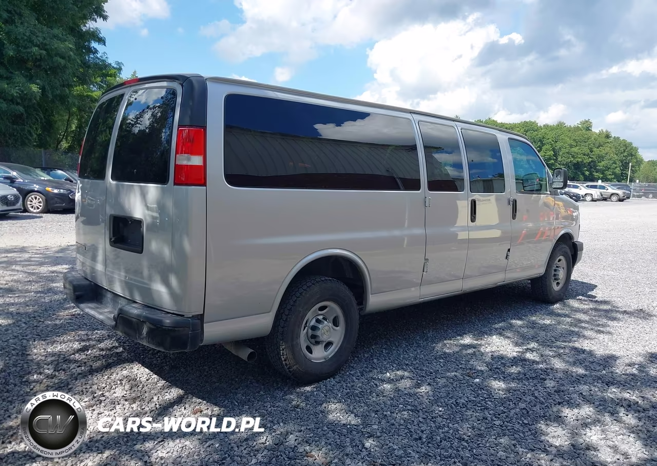 2020 Chevrolet Express Passenger Rwd 3500 Extended Wheelbase Ls VIN:1GAZGNFP8L1273067 - 4