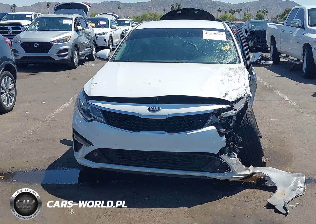 2020 Kia Optima S VIN:5XXGT4L32LG440646 - 13
