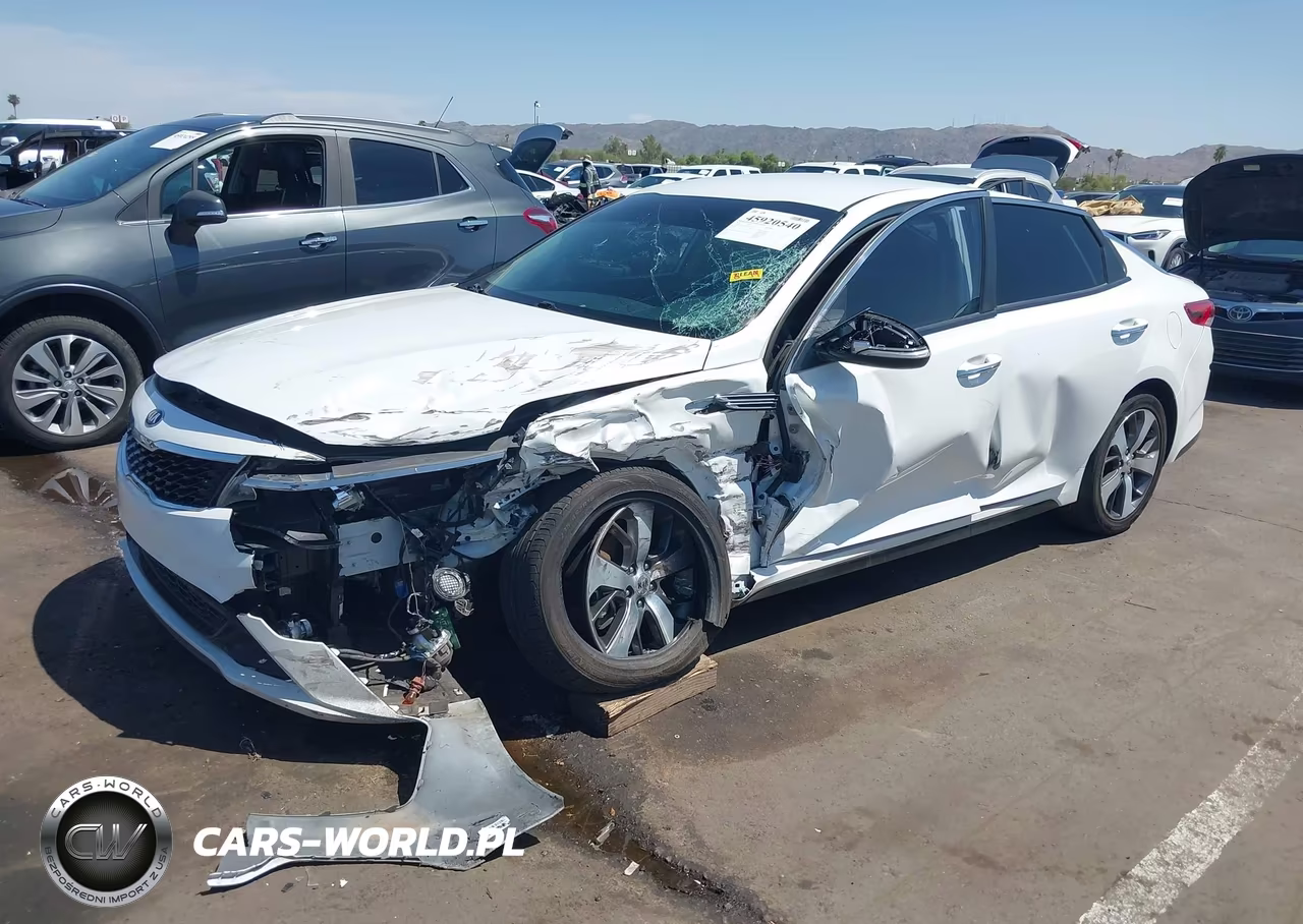 2020 Kia Optima S VIN:5XXGT4L32LG440646 - 2