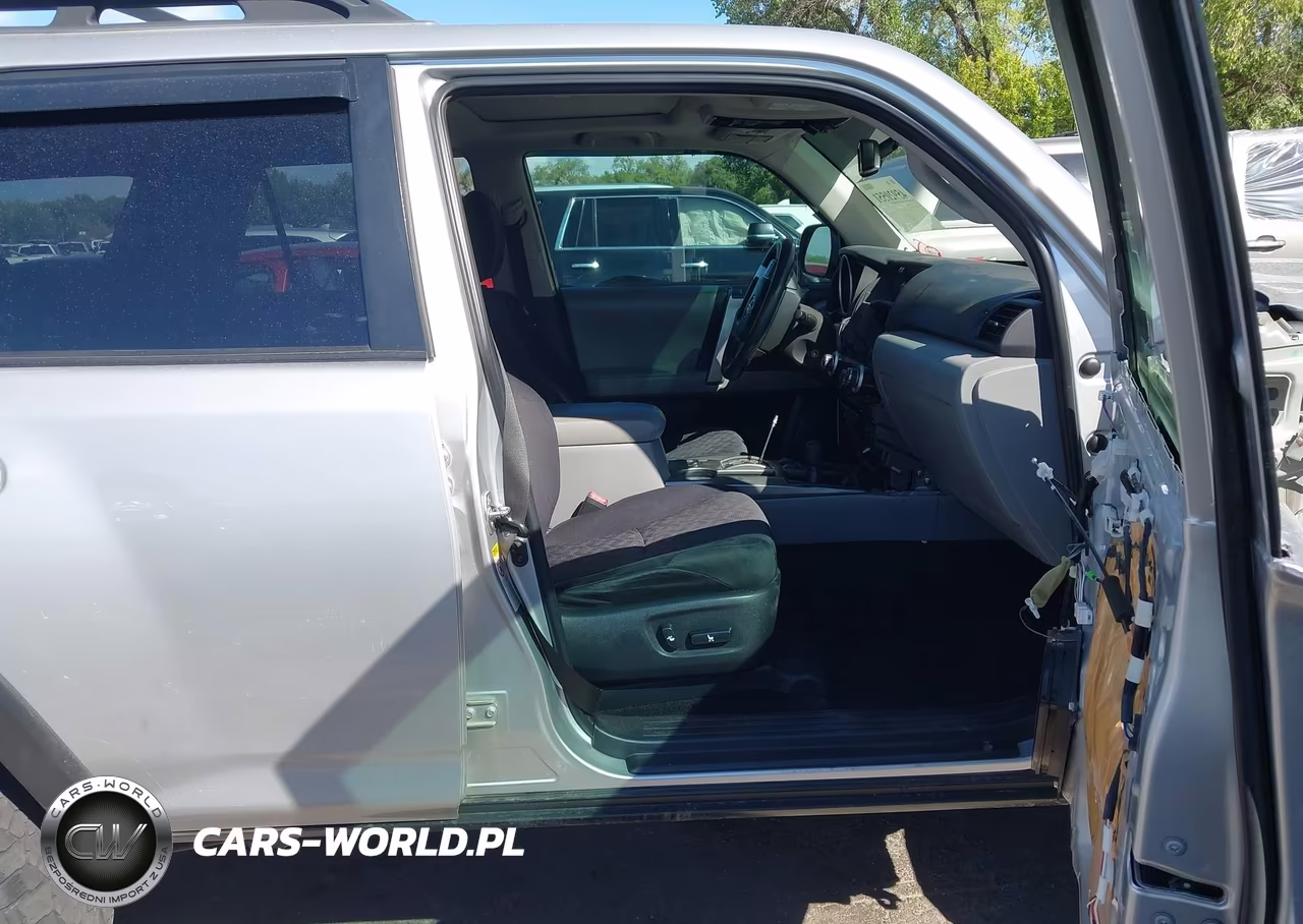 2010 Toyota 4Runner Trail V6 VIN:JTEBU5JR3A5023277 - 5