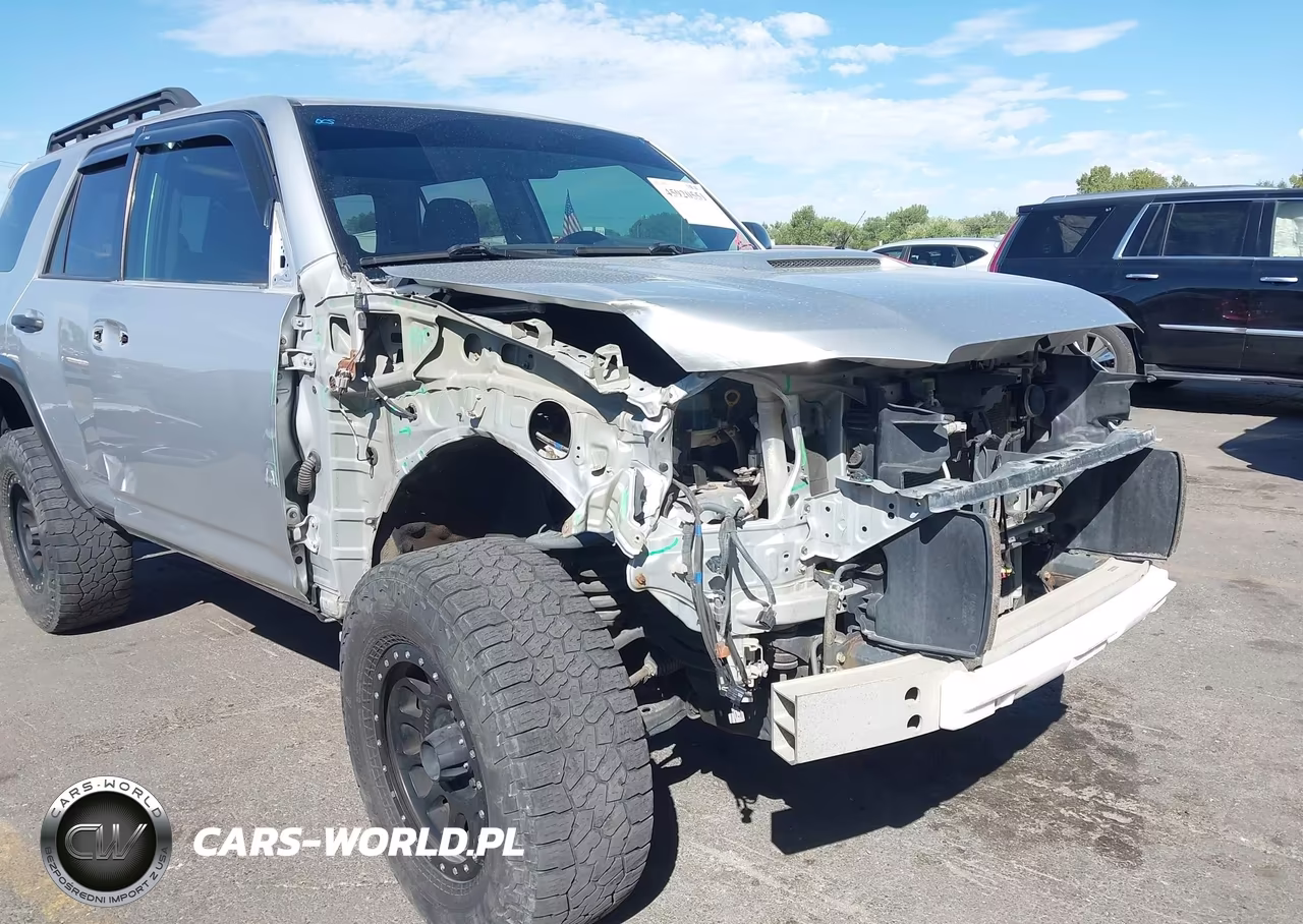 2010 Toyota 4Runner Trail V6 VIN:JTEBU5JR3A5023277 - 6