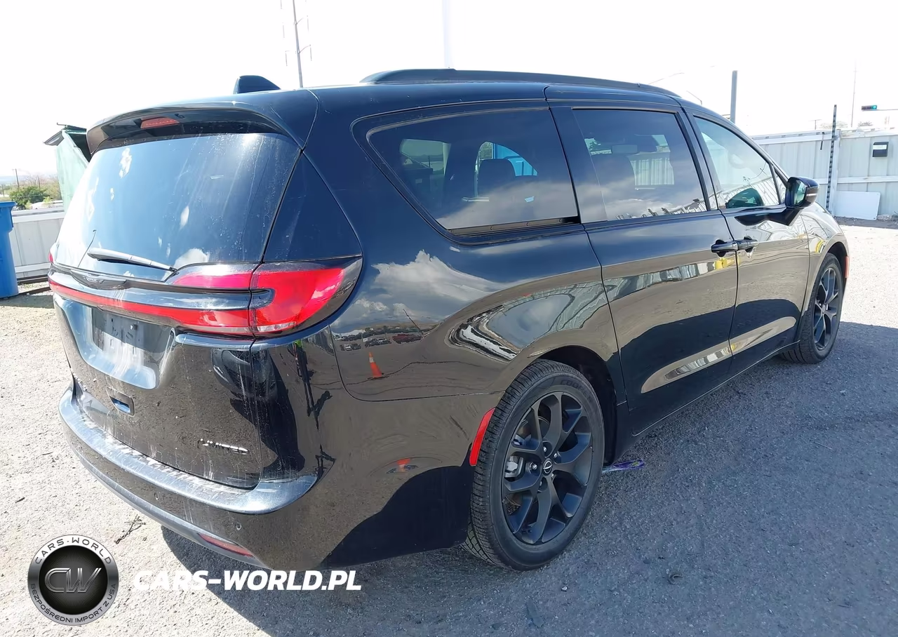 2025 Chrysler Pacifica Limited VIN:2C4RC1GG8SR537814 - 4