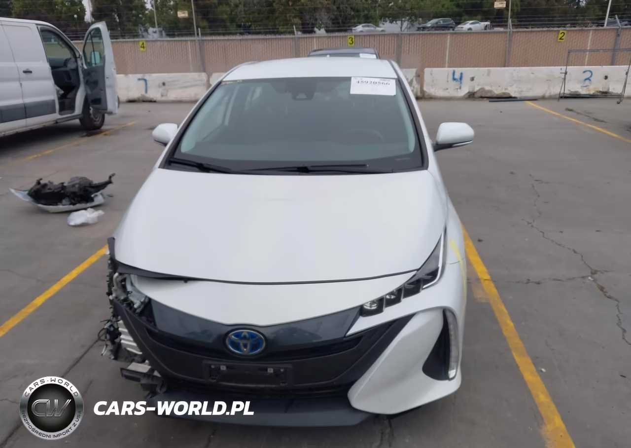 2021 Toyota Prius Prime Le VIN:JTDKAMFP4M3196305 - 13