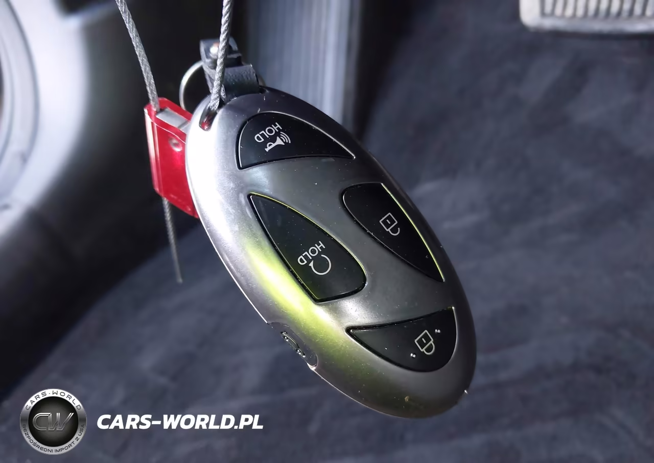2025 Hyundai Elantra Hybrid Blue VIN:KMHLM4DJ3SU135931 - 11