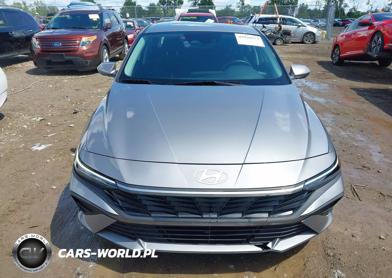 2025 Hyundai Elantra Hybrid Blue VIN:KMHLM4DJ3SU135931 - 13