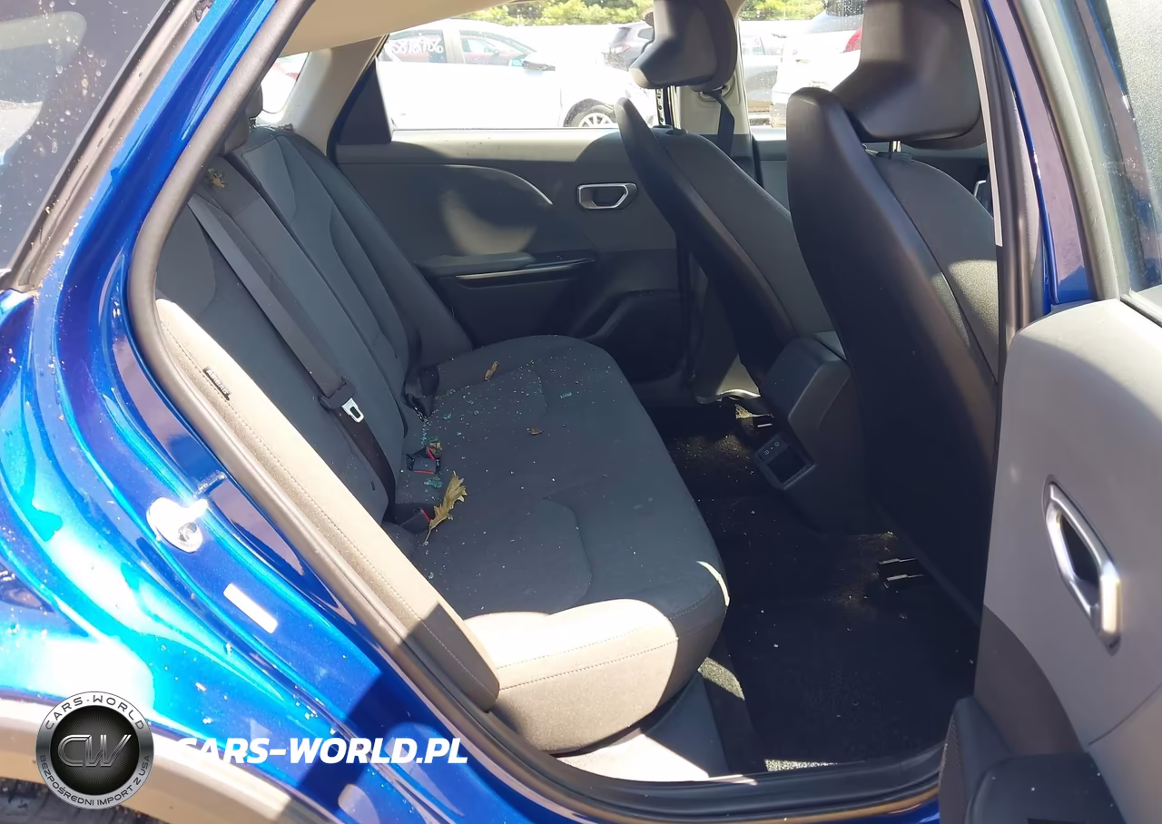 2025 Kia K4 Lxs VIN:3KPFT4DE0SE106716 - 8