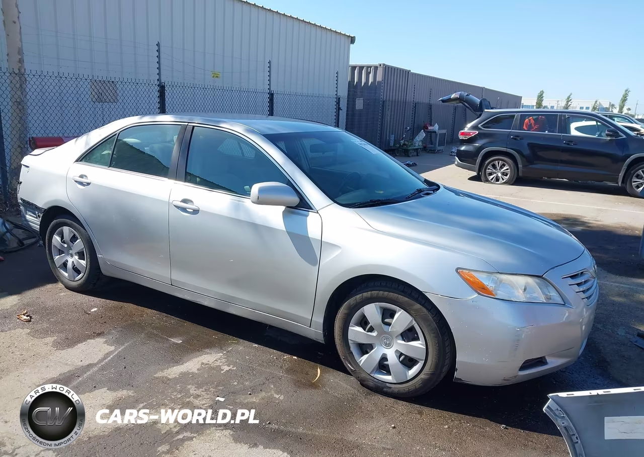 2007 Toyota Camry Le – zdjęcie 1 z 17