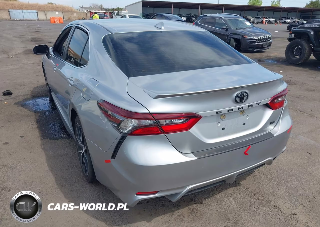 2021 Toyota Camry Se VIN:4T1G11AK1MU532837 - 3