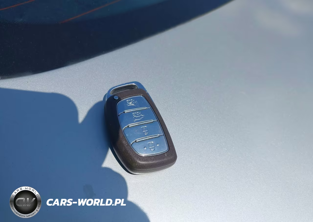 2020 Hyundai Ioniq Hybrid Blue VIN:KMHC65LCXLU220348 - 11