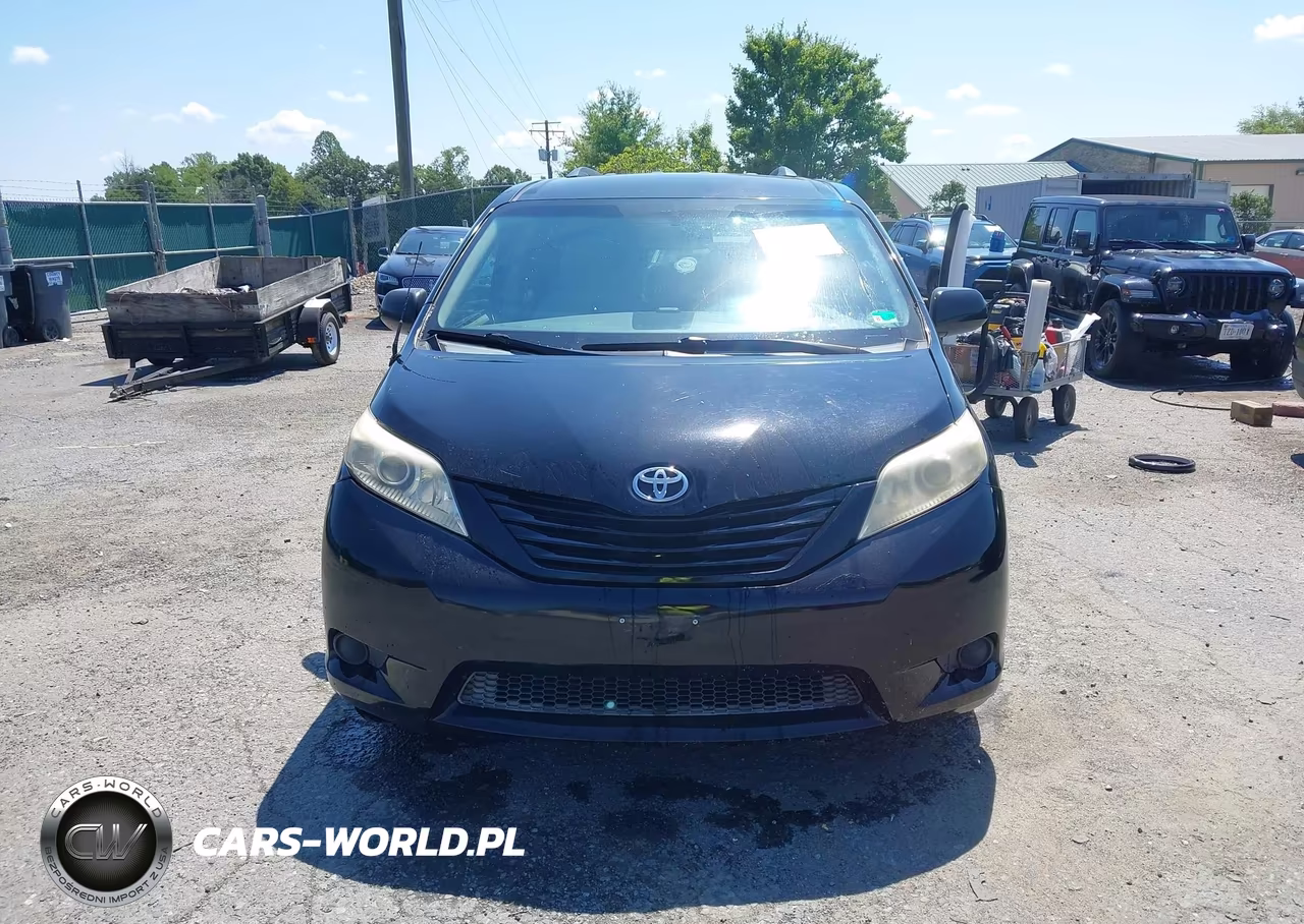 2013 Toyota Sienna Le V6 8 Passenger VIN:5TDKK3DC3DS362982 - 12