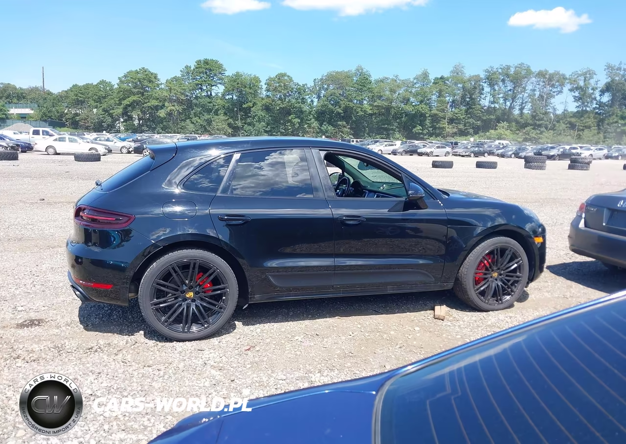 2018 Porsche Macan Gts VIN:WP1AG2A50JLB63932 - 13