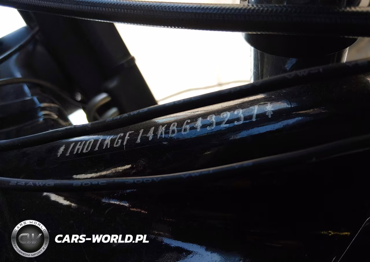 2019 Harley-Davidson Fltru VIN:1HD1KGF14KB643237 - 10