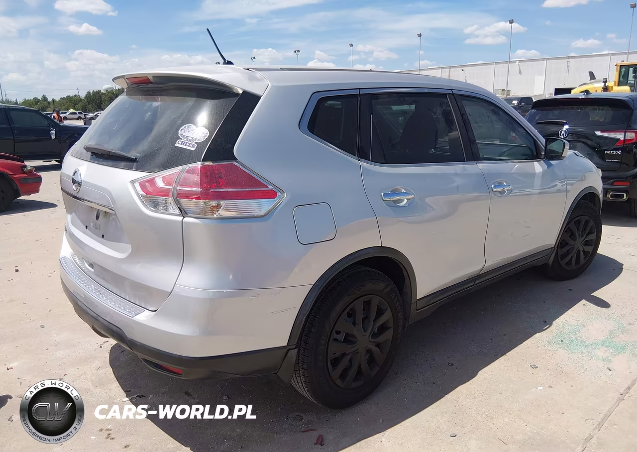 2015 Nissan Rogue S VIN:KNMAT2MT0FP517102 - 4